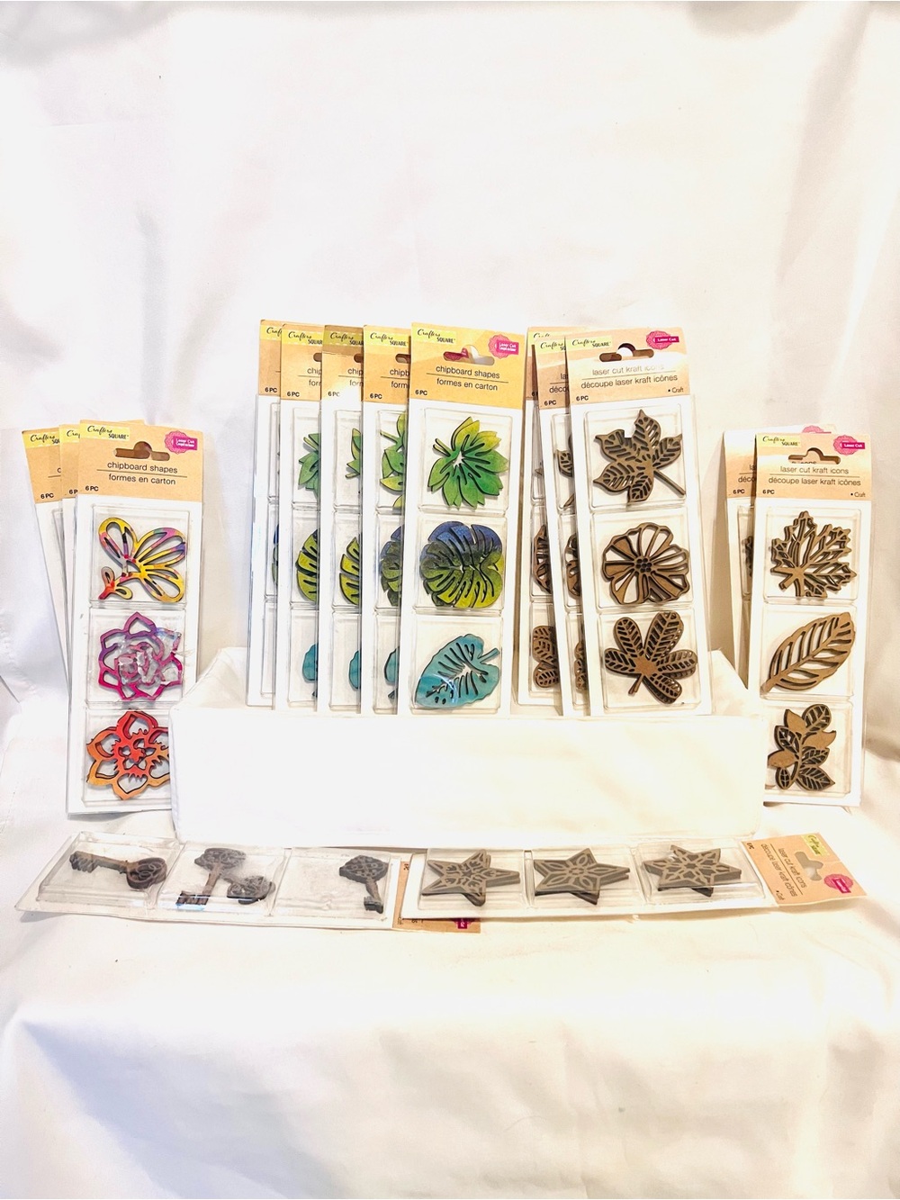 Crofters Square-NWT-Mixed Floral and Leaf Chipboard Shapes - Assorted Colors